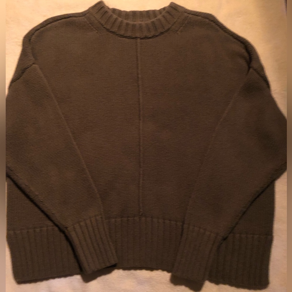 Sweater green color size XL gently used